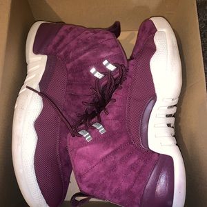 Air Jordan 12 retro, suede purple!